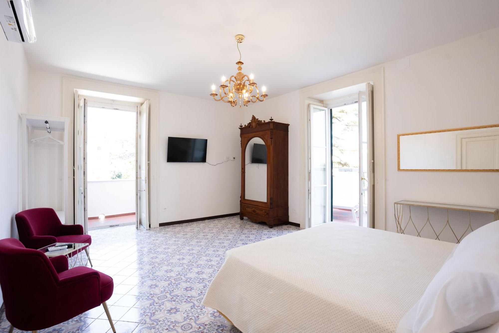 ホテル Casa Enzina ソレント エクステリア 写真